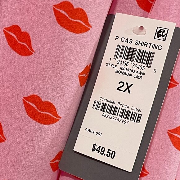 ~ NEW Macy's 2x Blouse Pink Red Lips Kiss Long Sleeve Button Shirt Flowy XXL NWT - Picture 3 of 12